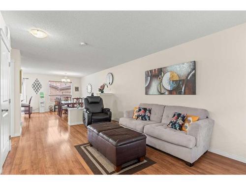 268 Panatella Drive Nw, Calgary, AB - Indoor Photo Showing Living Room