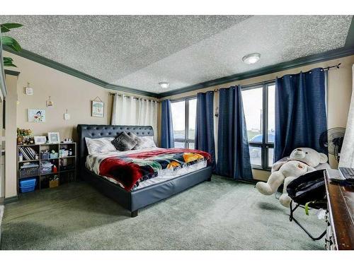 233002 Range Road 283, Rural Rocky View County, AB - Indoor Photo Showing Bedroom