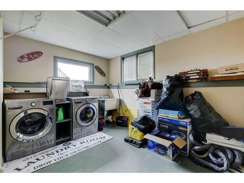 233002 Range Road 283, Rural Rocky View County, AB - Indoor Photo Showing Laundry Room