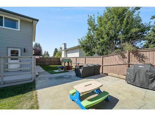 108 Cantrell Drive Sw, Calgary, AB - Outdoor