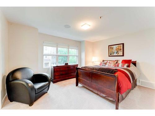 721 Aspen Meadows Hill Sw, Calgary, AB - Indoor Photo Showing Bedroom