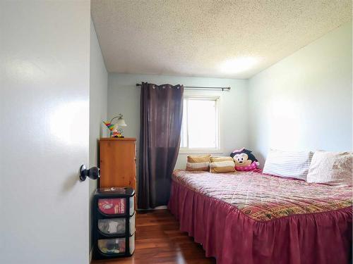 18-195 Manora Place Ne, Calgary, AB - Indoor Photo Showing Bedroom