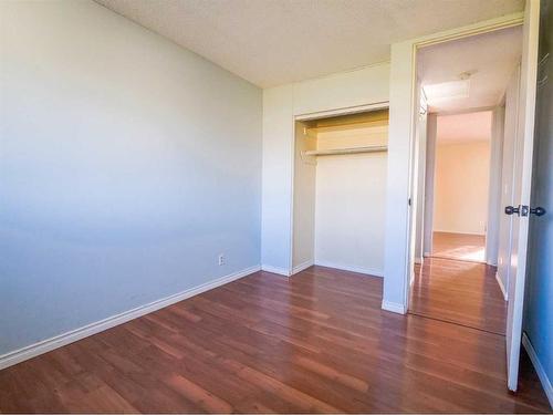 18-195 Manora Place Ne, Calgary, AB - Indoor Photo Showing Other Room