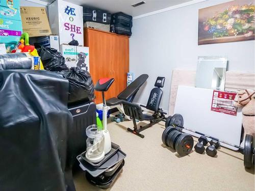 18-195 Manora Place Ne, Calgary, AB - Indoor Photo Showing Gym Room