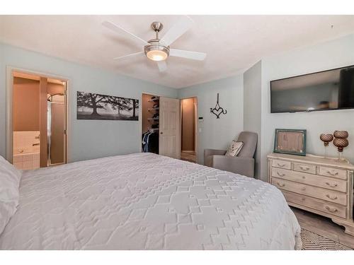 219 New Brighton Circle Se, Calgary, AB - Indoor Photo Showing Bedroom