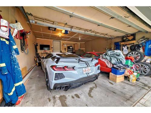 219 New Brighton Circle Se, Calgary, AB - Indoor Photo Showing Garage