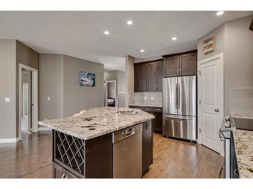 650 West Highland Crescent, Carstairs, AB - Indoor Photo Showing Kitchen