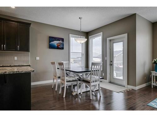 650 West Highland Crescent, Carstairs, AB - Indoor Photo Showing Dining Room