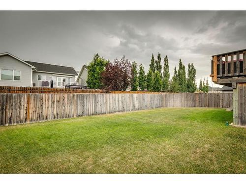 650 West Highland Crescent, Carstairs, AB - Outdoor