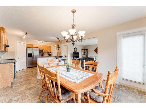 117 Springmere Grove, Chestermere, AB - Indoor Photo Showing Dining Room