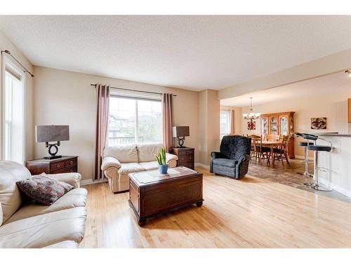 117 Springmere Grove, Chestermere, AB - Indoor Photo Showing Living Room