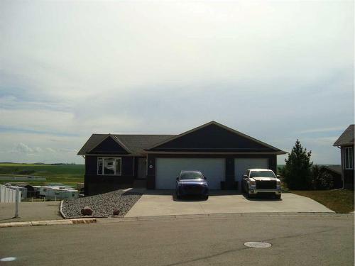 2 Evron Place, Trochu, AB - Outdoor