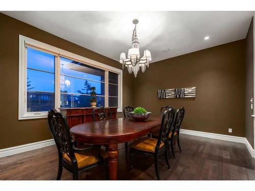 131 Leighton Lane, Rural Rocky View County, AB - Indoor Photo Showing Dining Room