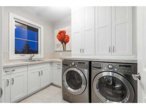 131 Leighton Lane, Rural Rocky View County, AB - Indoor Photo Showing Laundry Room