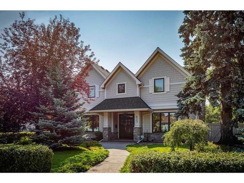 623 38 Avenue Sw, Calgary, AB - Outdoor With Deck Patio Veranda With Facade