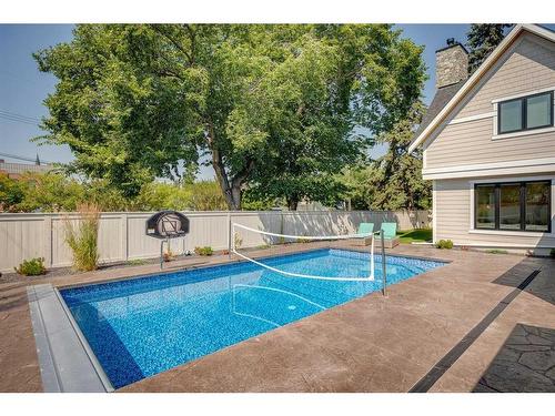 623 38 Avenue Sw, Calgary, AB - Outdoor With In Ground Pool With Backyard