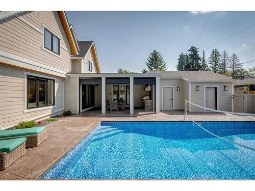 623 38 Avenue Sw, Calgary, AB - Outdoor With In Ground Pool With Exterior