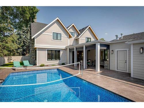 623 38 Avenue Sw, Calgary, AB - Outdoor With In Ground Pool