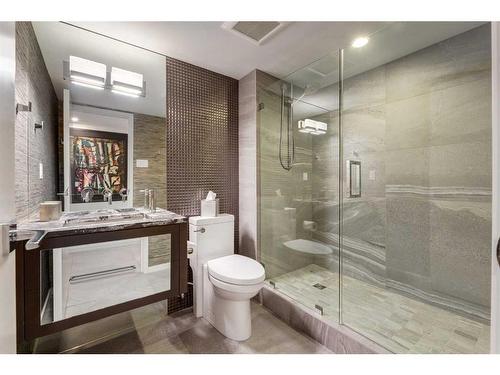 508-318 26 Avenue Sw, Calgary, AB - Indoor Photo Showing Bathroom