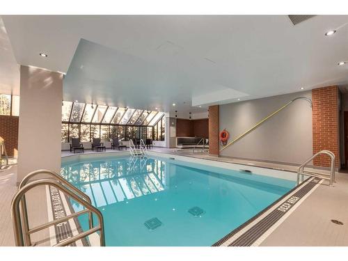 508-318 26 Avenue Sw, Calgary, AB - Indoor Photo Showing Other Room With In Ground Pool