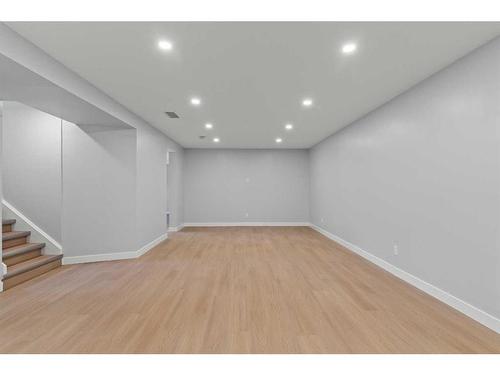 1219 Grey Street, Carstairs, AB - Indoor Photo Showing Other Room