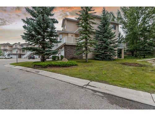 28 Country Hills Gardens Nw, Calgary, AB - Outdoor