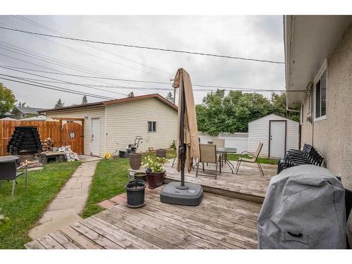 208 Tache Avenue Nw, Calgary, AB - Outdoor With Deck Patio Veranda With Exterior