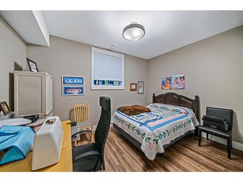 51 Timberline Point Sw, Calgary, AB - Indoor Photo Showing Bedroom