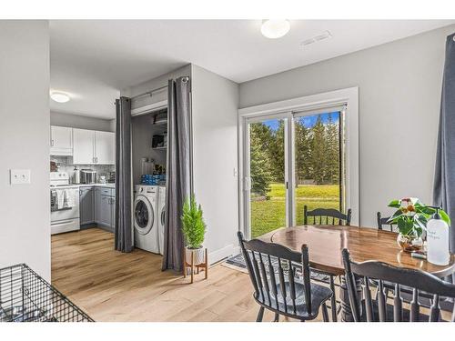 3 Ridge Road, Canmore, AB - Indoor Photo Showing Dining Room