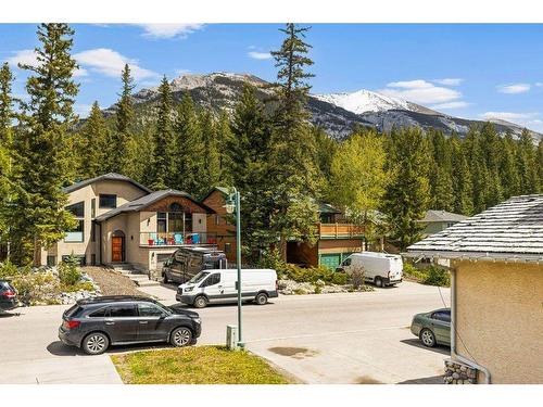 3 Ridge Road, Canmore, AB - Outdoor