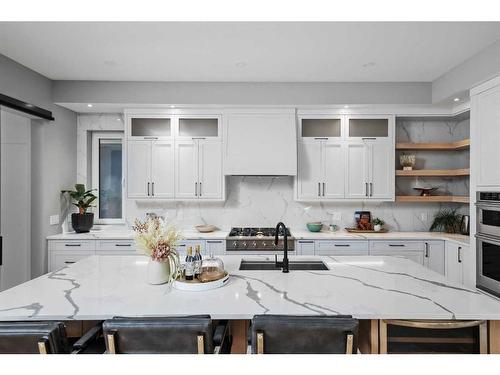 632 26 Avenue Nw, Calgary, AB - Indoor Photo Showing Kitchen