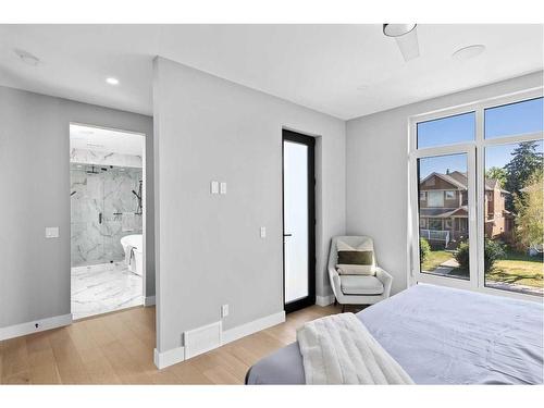 632 26 Avenue Nw, Calgary, AB - Indoor Photo Showing Bedroom