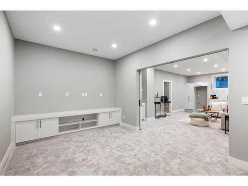 632 26 Avenue Nw, Calgary, AB - Indoor