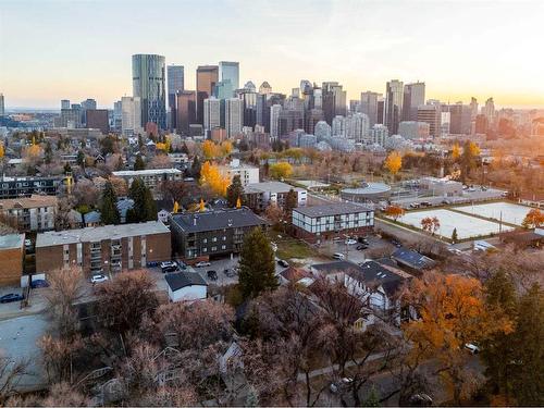 219 7 Avenue Ne, Calgary, AB - Outdoor With View