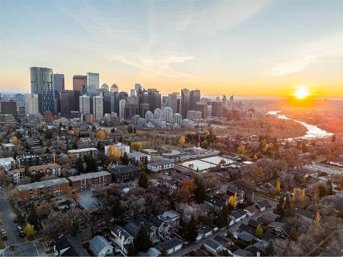 219 7 Avenue Ne, Calgary, AB - Outdoor With View