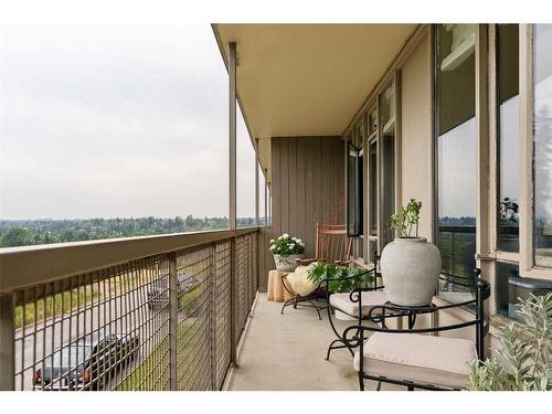 208-3339 Rideau Place Sw, Calgary, AB - Outdoor With Exterior