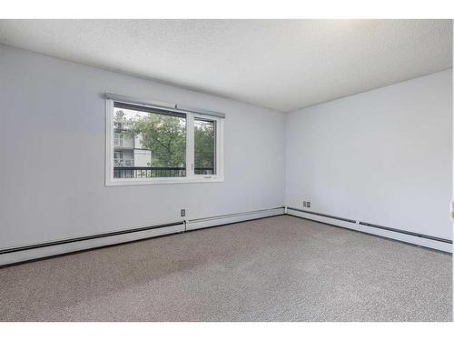 206-234 5 Avenue Ne, Calgary, AB - Indoor Photo Showing Other Room