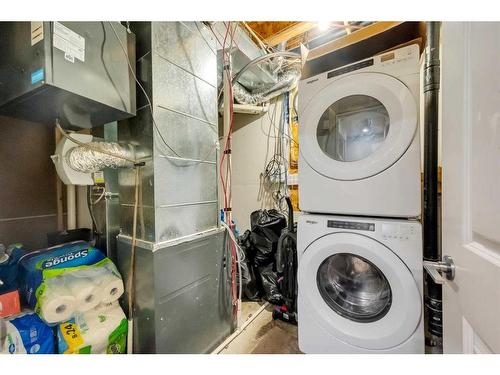 89 Saddlestone Place Ne, Calgary, AB - Indoor Photo Showing Laundry Room