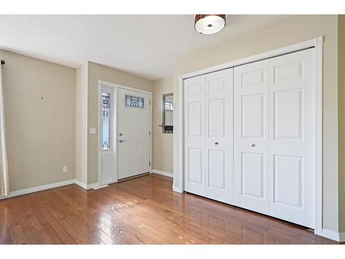 669 West Highland Crescent, Carstairs, AB - Indoor Photo Showing Other Room