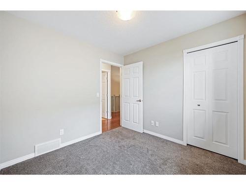 669 West Highland Crescent, Carstairs, AB - Indoor Photo Showing Other Room