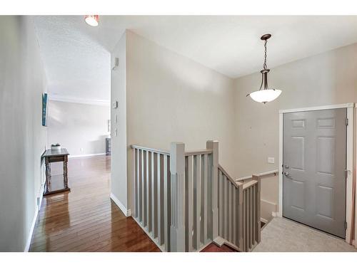 669 West Highland Crescent, Carstairs, AB - Indoor Photo Showing Other Room