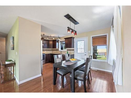 669 West Highland Crescent, Carstairs, AB - Indoor Photo Showing Dining Room