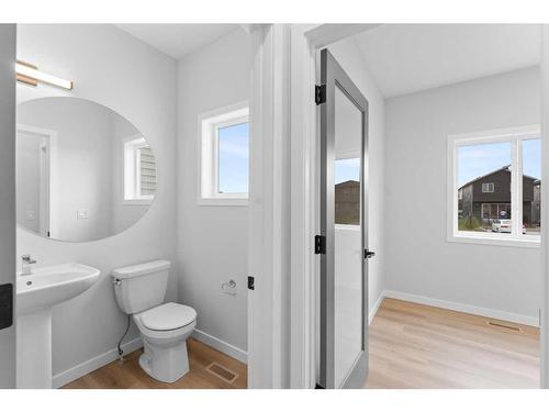 3187 Chinook Winds Drive Sw, Airdrie, AB - Indoor Photo Showing Bathroom