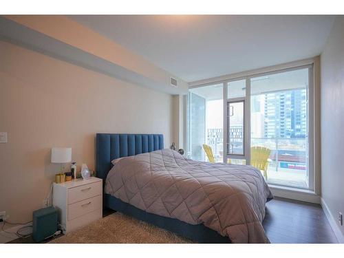 702-510 6 Avenue Se, Calgary, AB - Indoor Photo Showing Bedroom