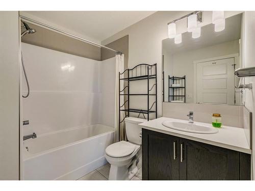 20581 Seton Way Se, Calgary, AB - Indoor Photo Showing Bathroom