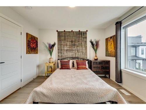 20581 Seton Way Se, Calgary, AB - Indoor Photo Showing Bedroom