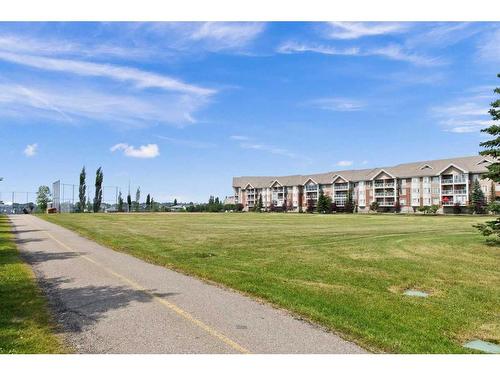 221-223 Tuscany Springs Boulevard Nw, Calgary, AB - Outdoor