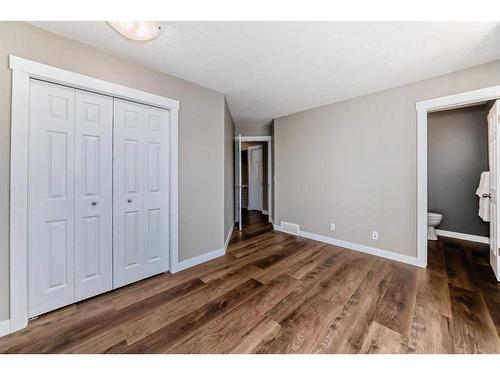 71 Templemont Road, Calgary, AB - Indoor Photo Showing Other Room