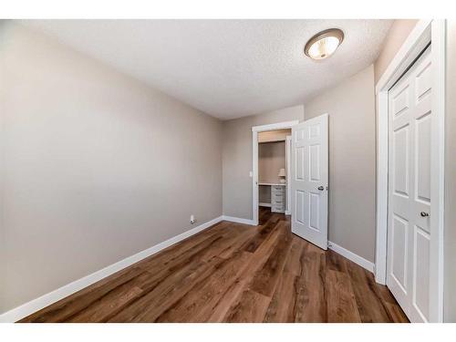 71 Templemont Road, Calgary, AB - Indoor Photo Showing Other Room