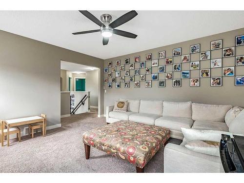 2098 High Country Rise Nw, High River, AB - Indoor Photo Showing Living Room